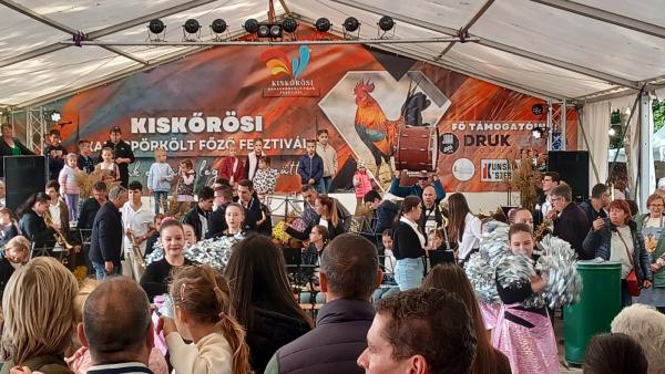 „Kakaspörkölt felsztivál” Kiskőrös