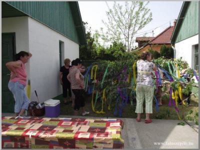 Tavaszksznt "batyus majlis"