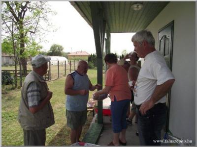 Tavaszksznt "batyus majlis"